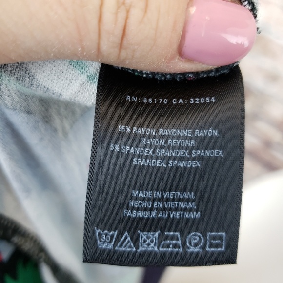 Anthropologie Deletta Floral Top - Picture 7 of 7